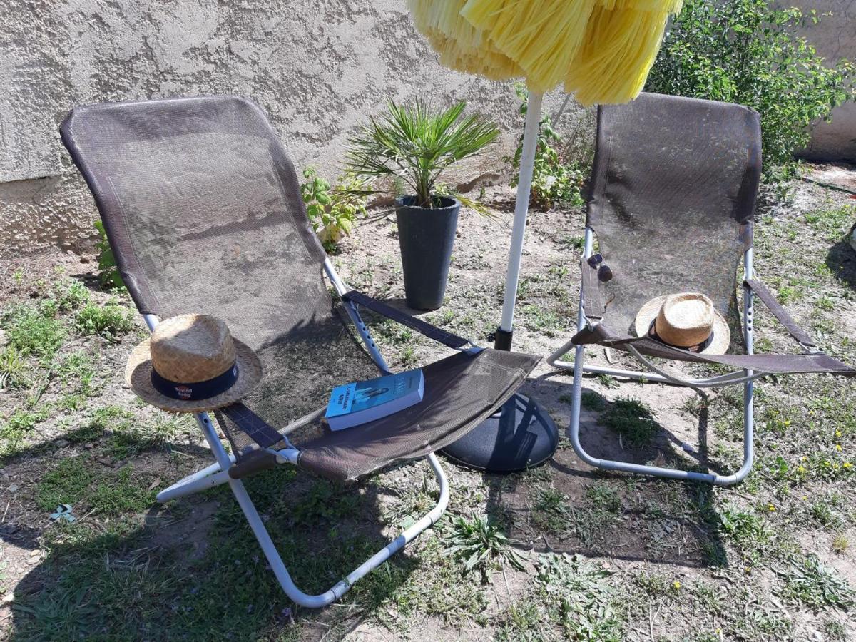Bed and Breakfast La Casita Serignanaise - Apt T2 - Clim - Jardin Экстерьер фото