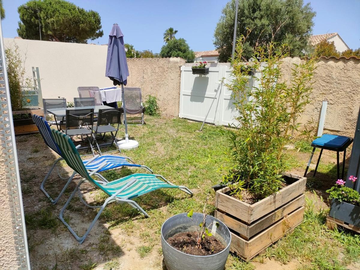 Bed and Breakfast La Casita Serignanaise - Apt T2 - Clim - Jardin Экстерьер фото